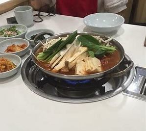 Korean Gas Hot Pot Table Restaurant